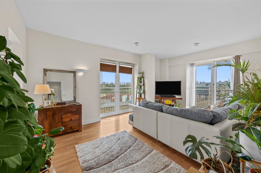 Main image of property: Mortlake High Street, 
Mortlake, SW14