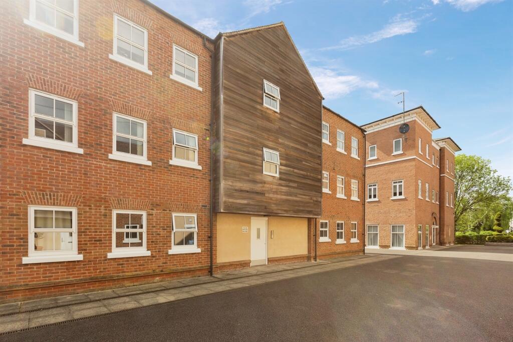Main image of property: Nymet Court, Pine Street, Coldharbour, Fairford Leys, Buckinghamshire