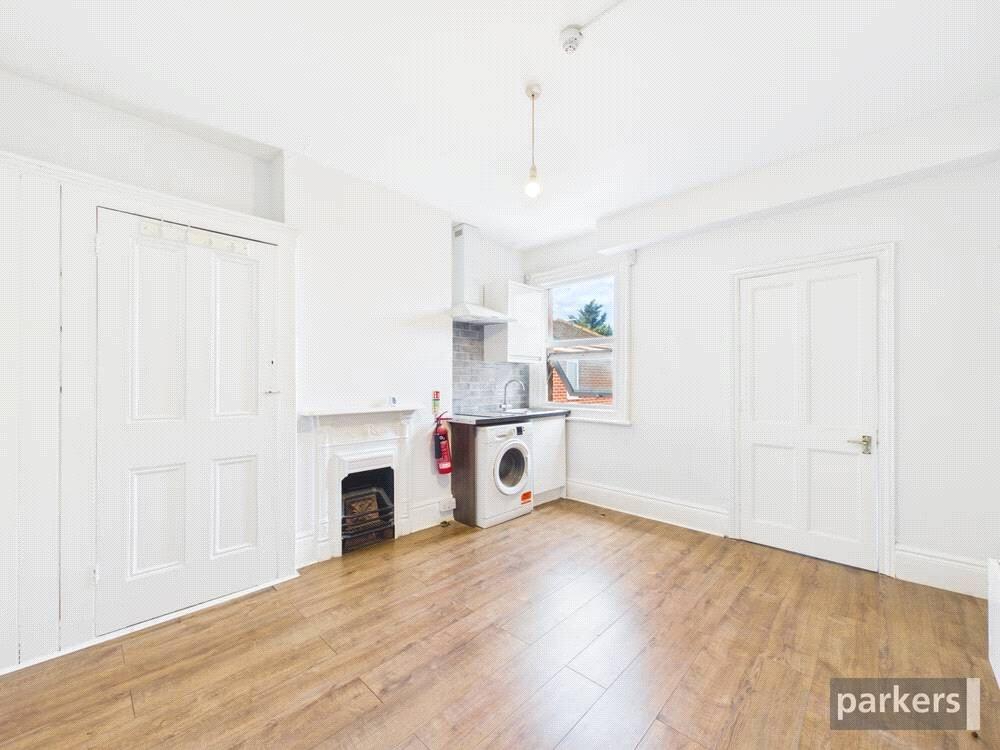 Main image of property: Tilehurst Road, Reading, Berkshire, RG30