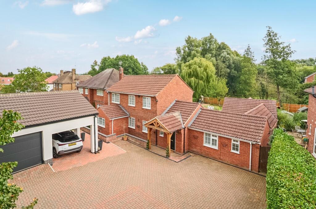Main image of property: Manthorpe Road, Grantham, Lincolnshire, NG31