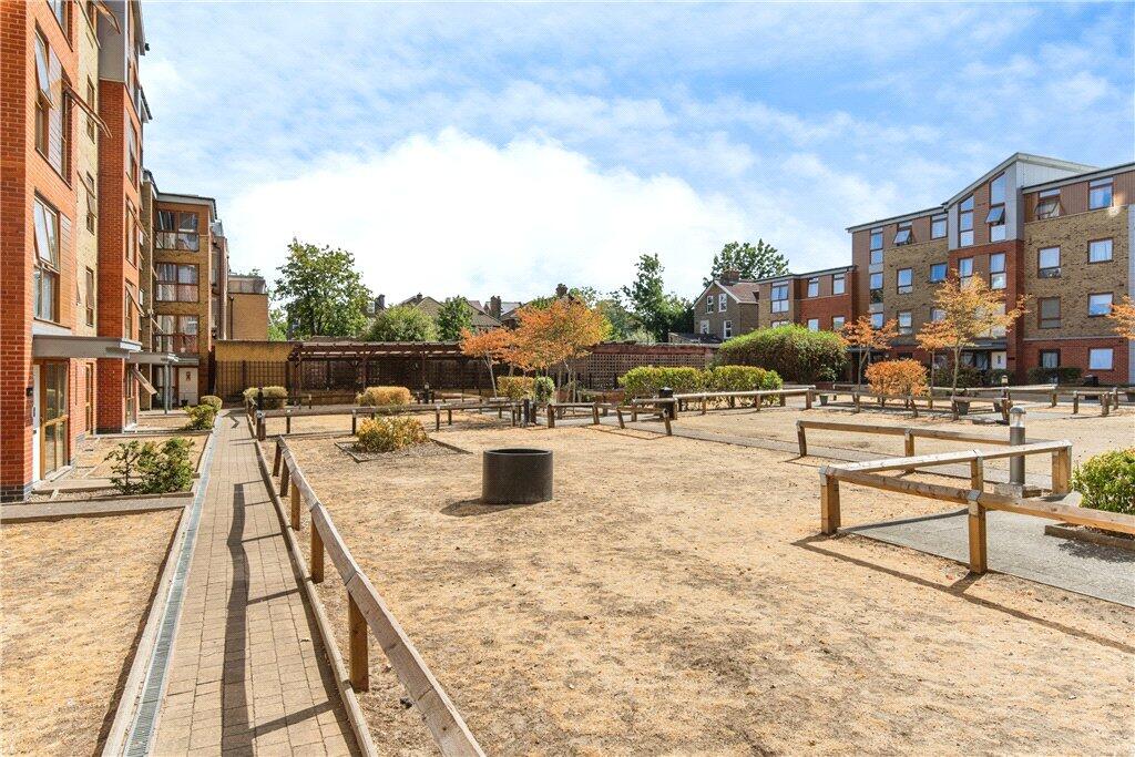Main image of property: London Road, Croydon, CR0