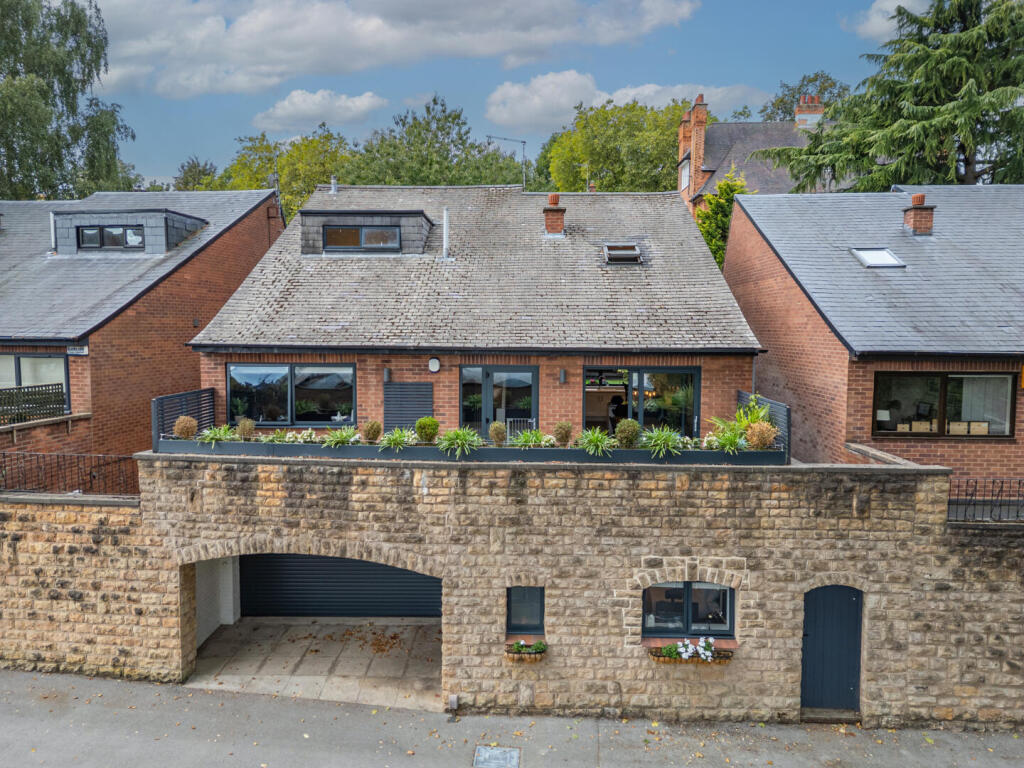 Main image of property: Cavendish Road East, Nottingham