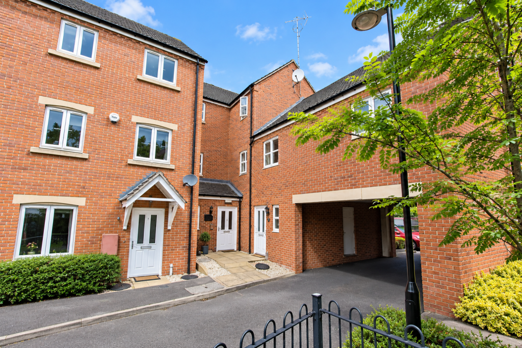 Main image of property: Rowan House, Clarke's Court, Banbury, Oxfordshire