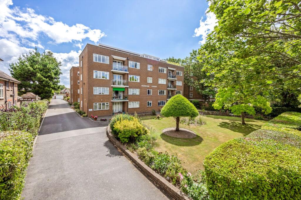 Main image of property: Grand Avenue, Worthing, BN11