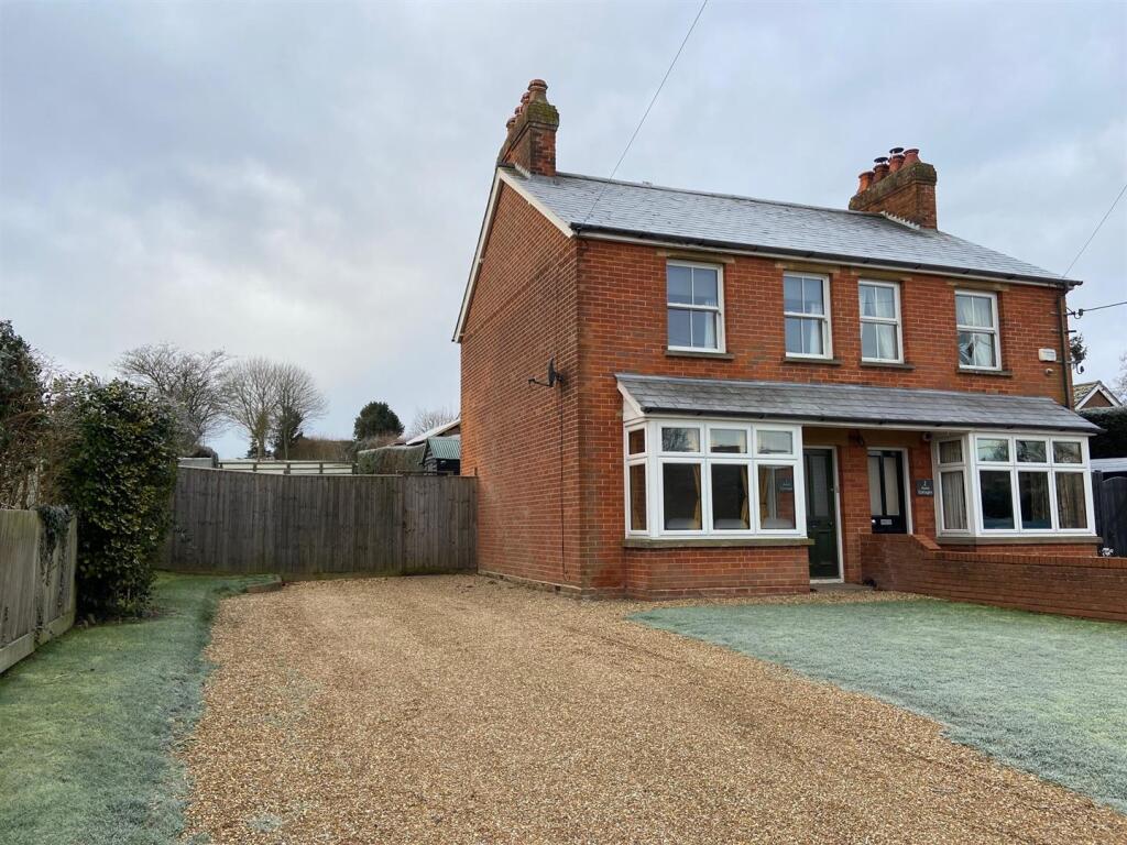 Main image of property: 1 Avon Cottages