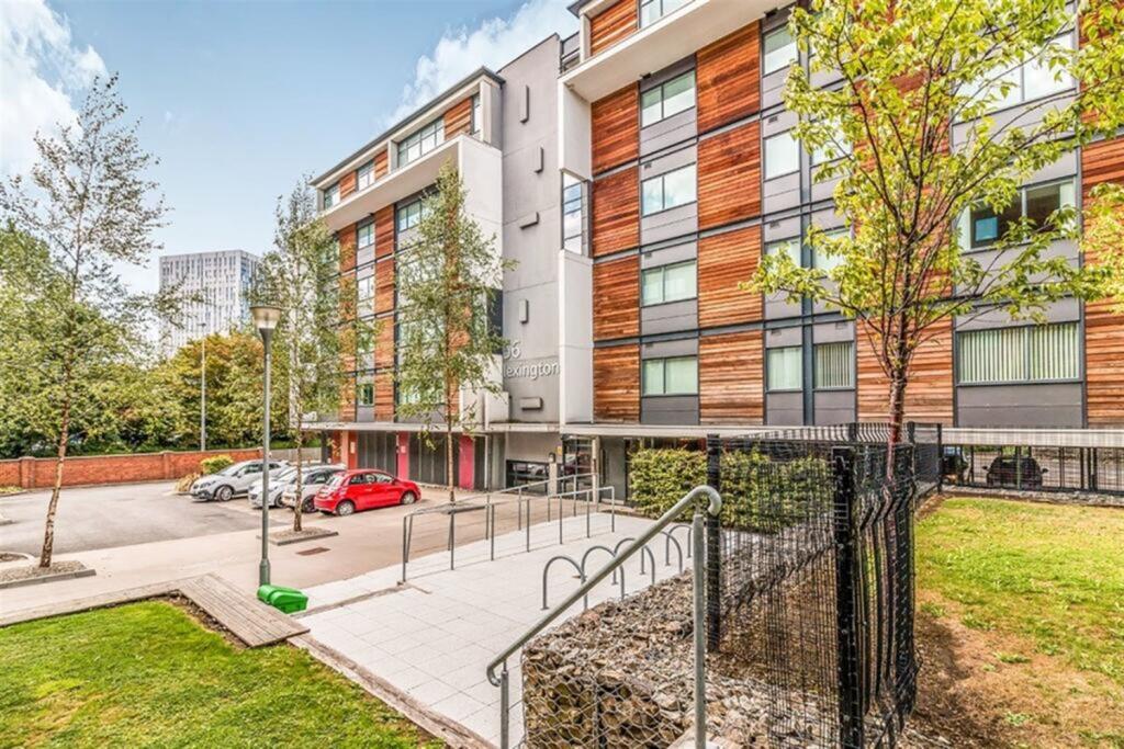 Main image of property: Broadway, Salford
