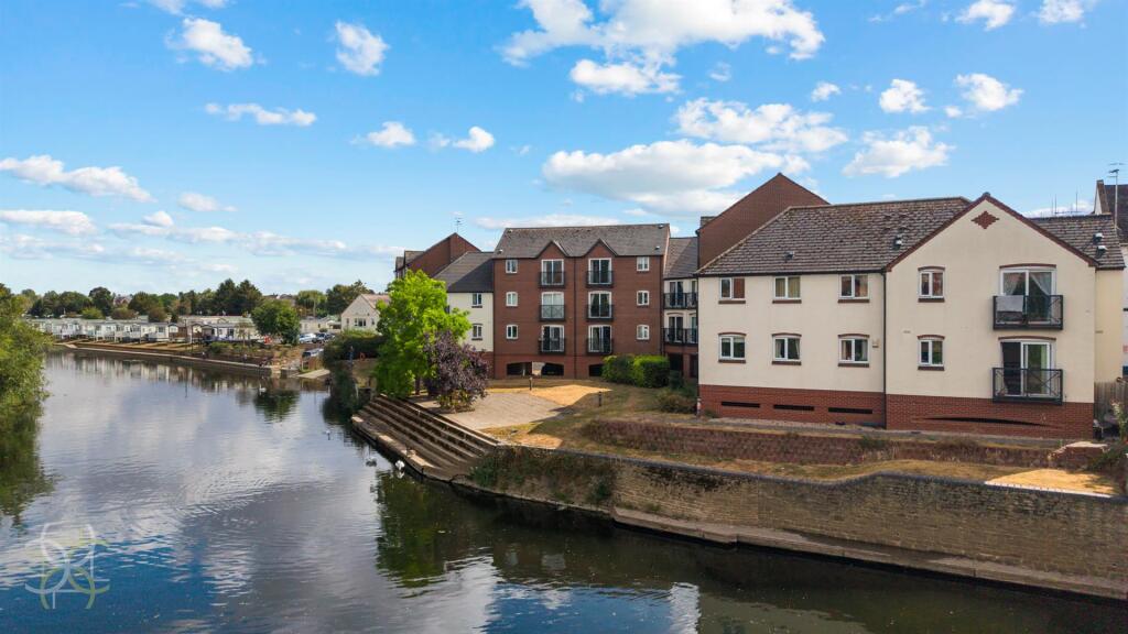 Main image of property: Mortimers Quay, Evesham