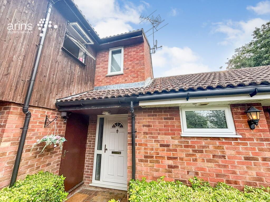 Main image of property: Fleetham Gardens, Lower Earley, RG6