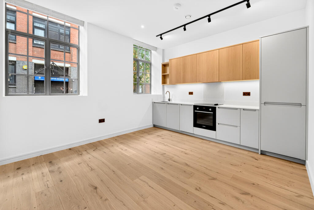 Main image of property: Hollybush Gardens, London, E2