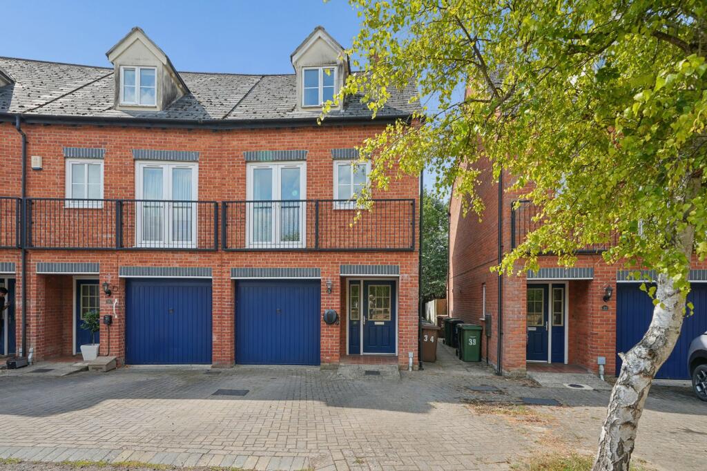 Main image of property: Chapel Close, Wantage, OX12