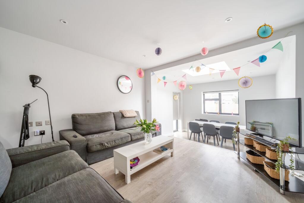 Main image of property: Kellino Street Tooting SW17