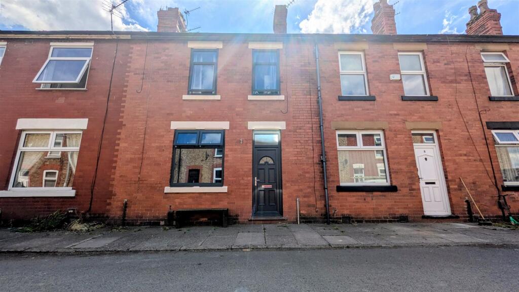 Main image of property: Lytherton Avenue, Cadishead, Manchester