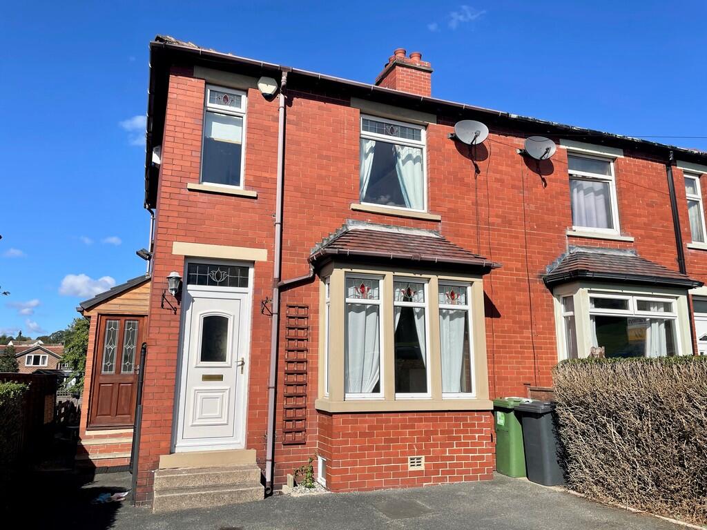 Main image of property: Leeds Old Road, Heckmondwike