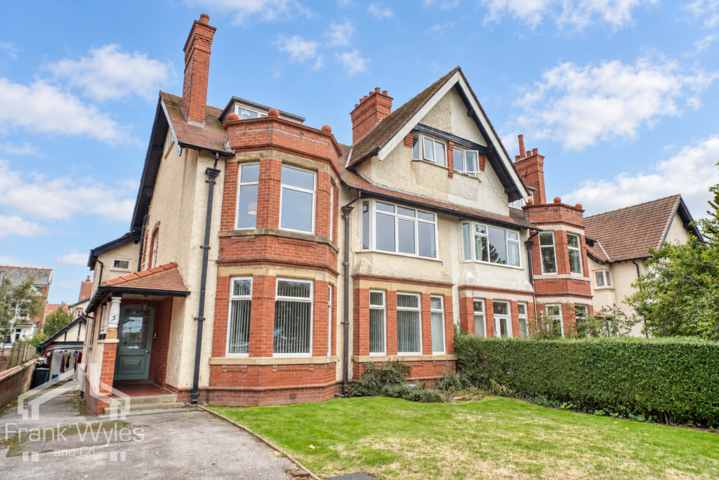 Main image of property: St Pauls Avenue, Lytham St Annes, Lancashire
