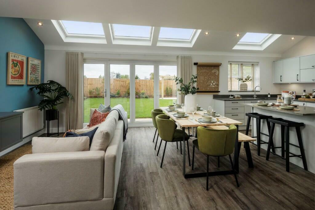 Main image of property: Weedon Road,
Northampton,
NN5 4UX