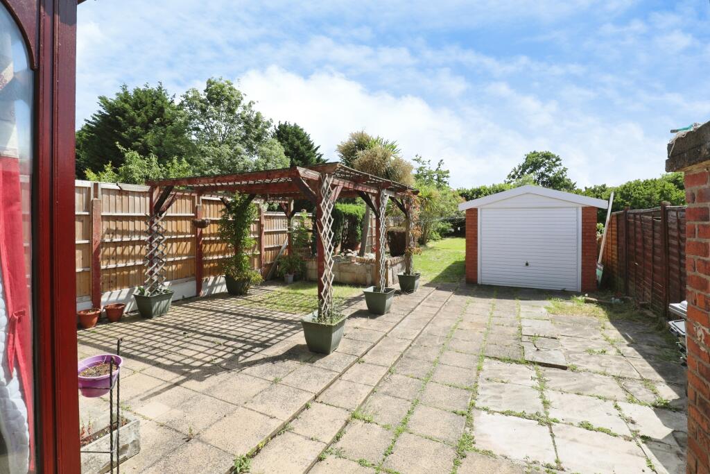 Main image of property: Fifth Avenue, York, YO31