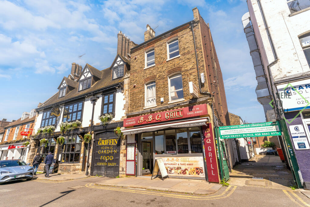 Main image of property: High Road, Whetstone, London, N20