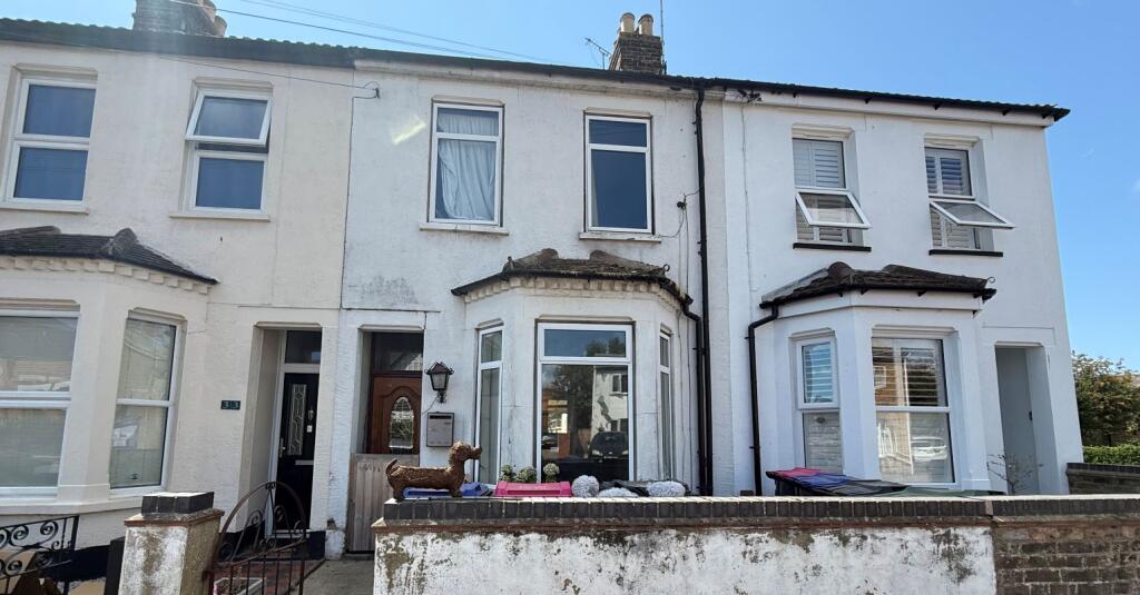 Main image of property: 35 Hinguar Street, Shoeburyness, Essex, SS3 9AN