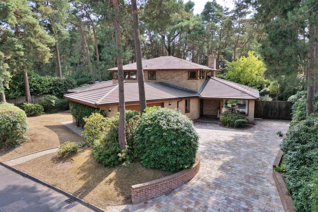 Main image of property: Davids Lane, Ringwood