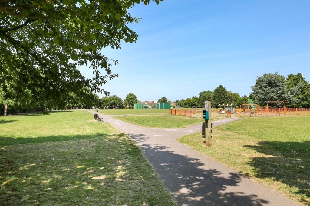 Main image of property: Hawkes Close, Langley, Slough