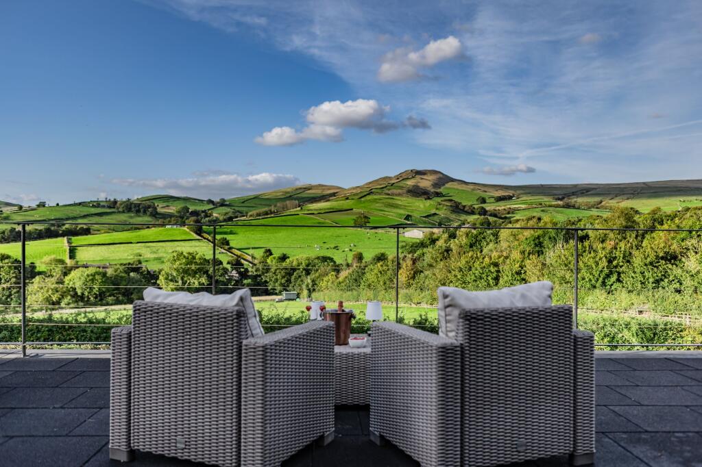 Main image of property: Barnfields, The Wash, Chapel-En-Le-Frith, SK23