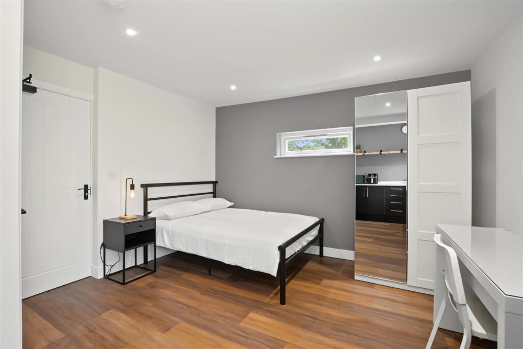 Main image of property: Carnarvon Street, Nottingham NG4 2FP