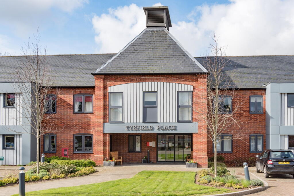 Main image of property: 16 Tyefield Place