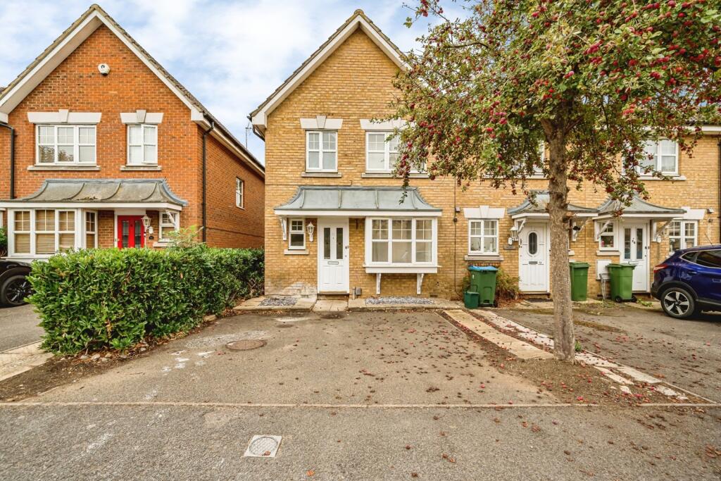 Main image of property: Friarscroft Way, Aylesbury, Buckinghamshire, HP20