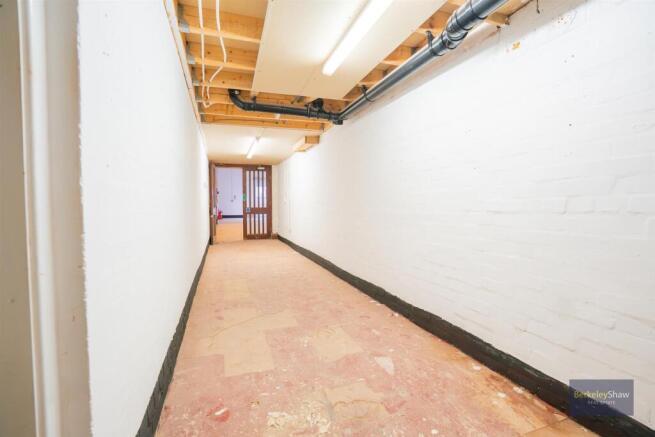 7 Bradman Road-19.jpg