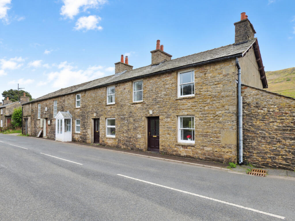Main image of property: 2 North View, Garsdale