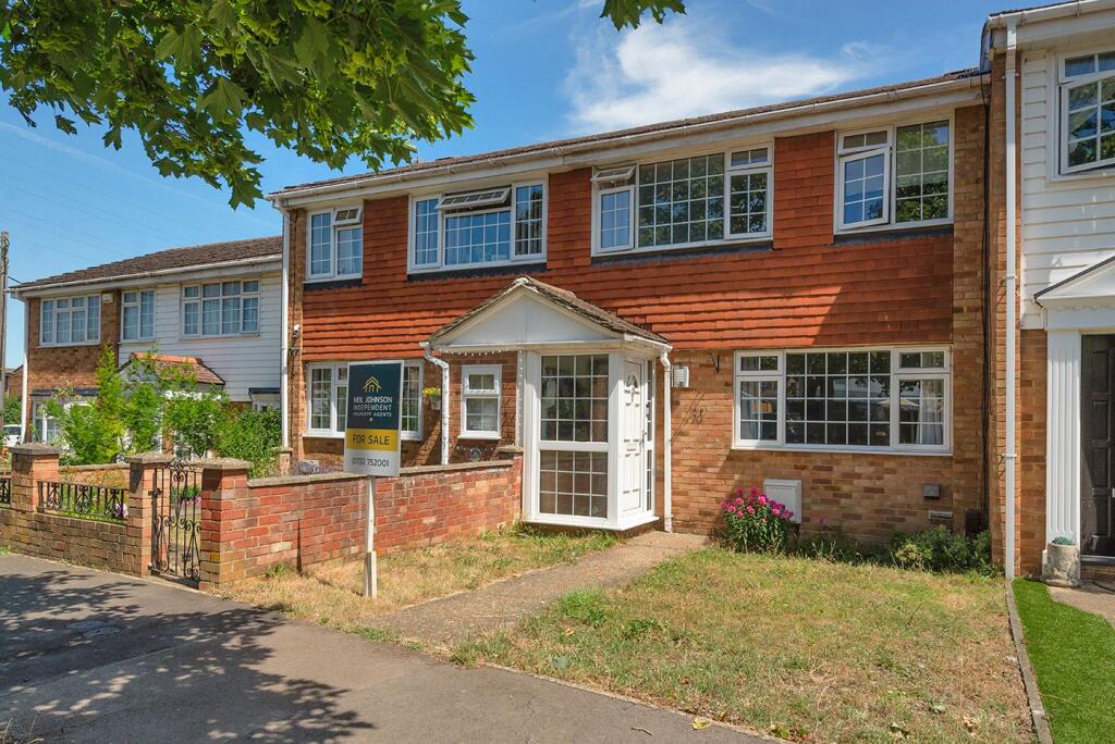 Main image of property: Apple Close, Snodland, ME6 5JP