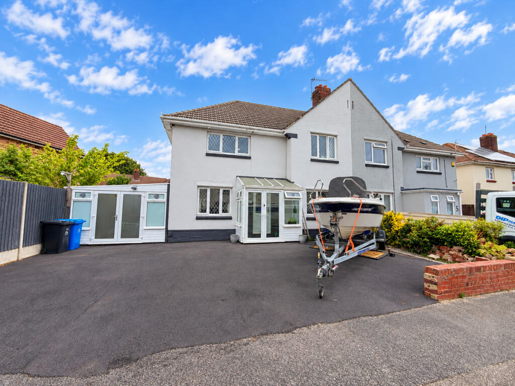 Main image of property: Solly Close, Bourne Valley, Poole, BH12