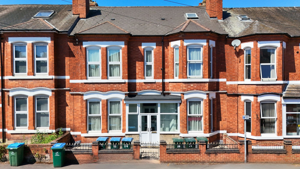 Main image of property: 14 Regent Street, Coventry, CV1