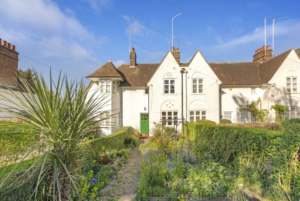 Main image of property: Wordsworth Walk, London, NW11