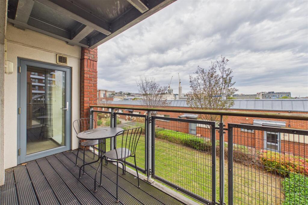 Main image of property: Broad Weir, City Centre