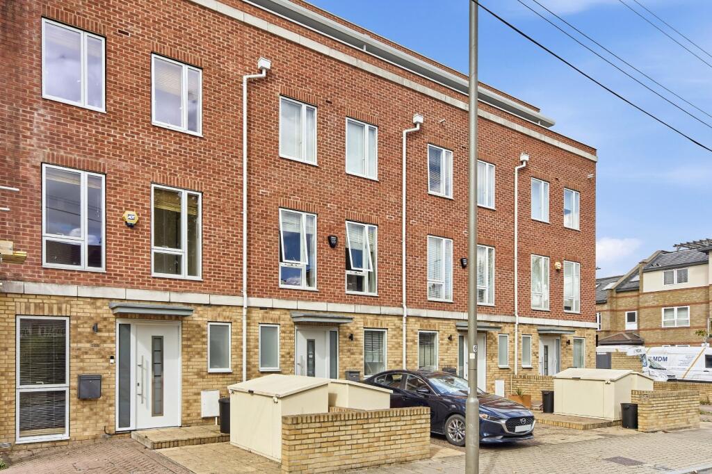 Main image of property: Cavendish Road, Balham, London, SW12