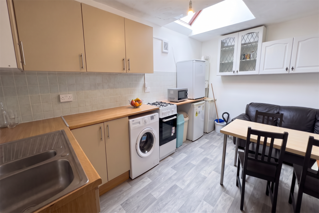 Main image of property: Cowley, Oxford, OX4