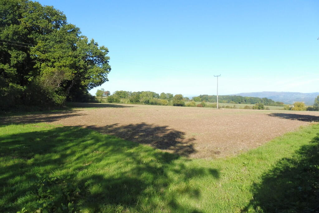 Main image of property: LAND - 12.64 Acres Hanley Broadheath WR15 8QS