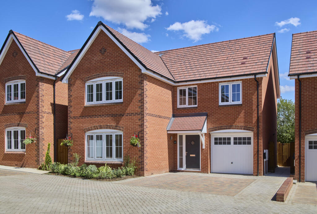 Main image of property: Northaw Road East,
Cuffley,
Hertfordshire,
EN6 4RD
