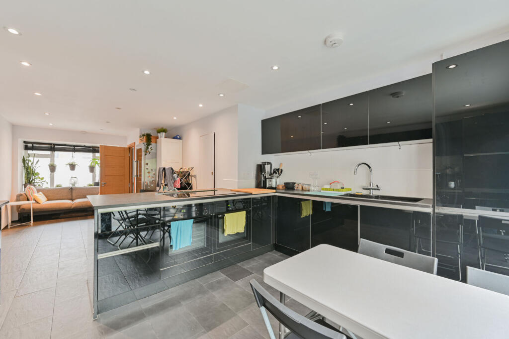Main image of property: Ramsden Road, Nightingale Triangle, London, SW12