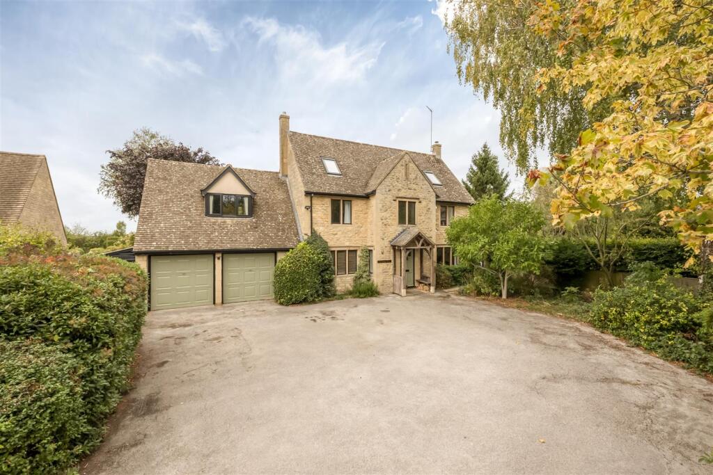 Main image of property: Foxtowns Green, Kirtlington