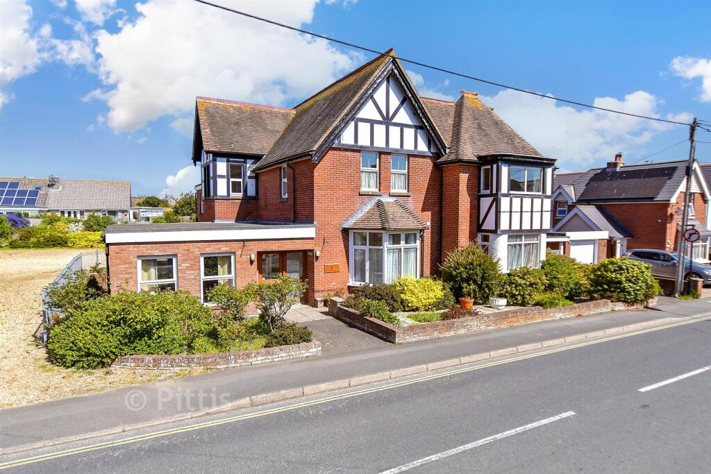 Main image of property: The Avenue, Totland Bay, Isle of Wight