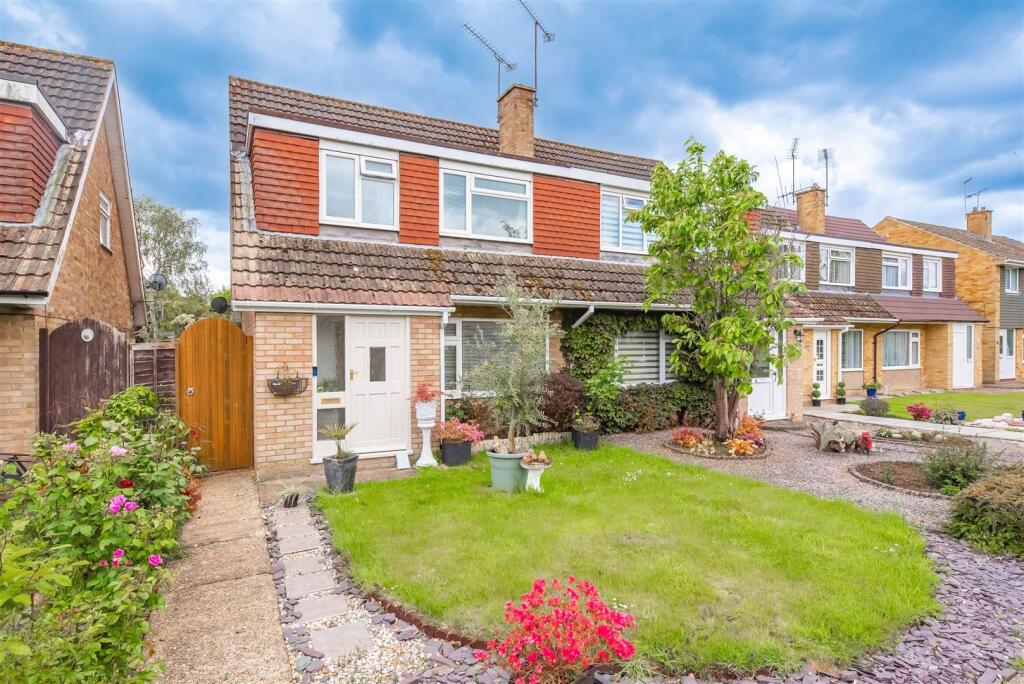 Main image of property: Kepple Place, Bagshot