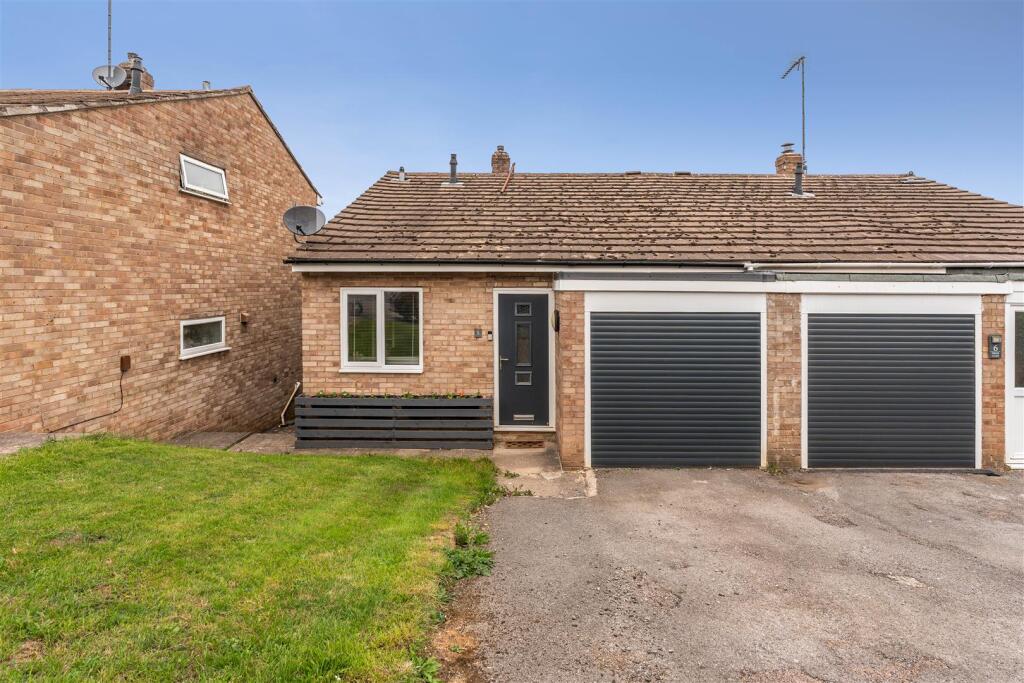 Main image of property: Ridge Close, Banbury