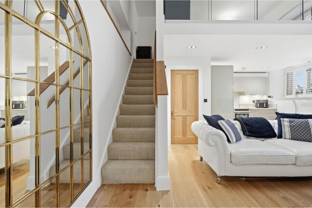 Main image of property: The Galleries, Brentwood, CM14