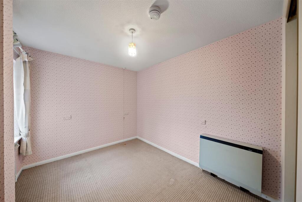 Main image of property: Sunny Bank, London