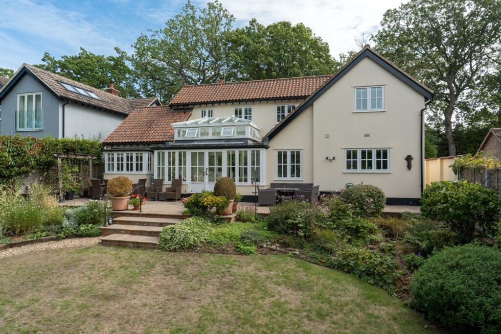 Main image of property: Braxted Road, Little Braxted, Essex, CM8