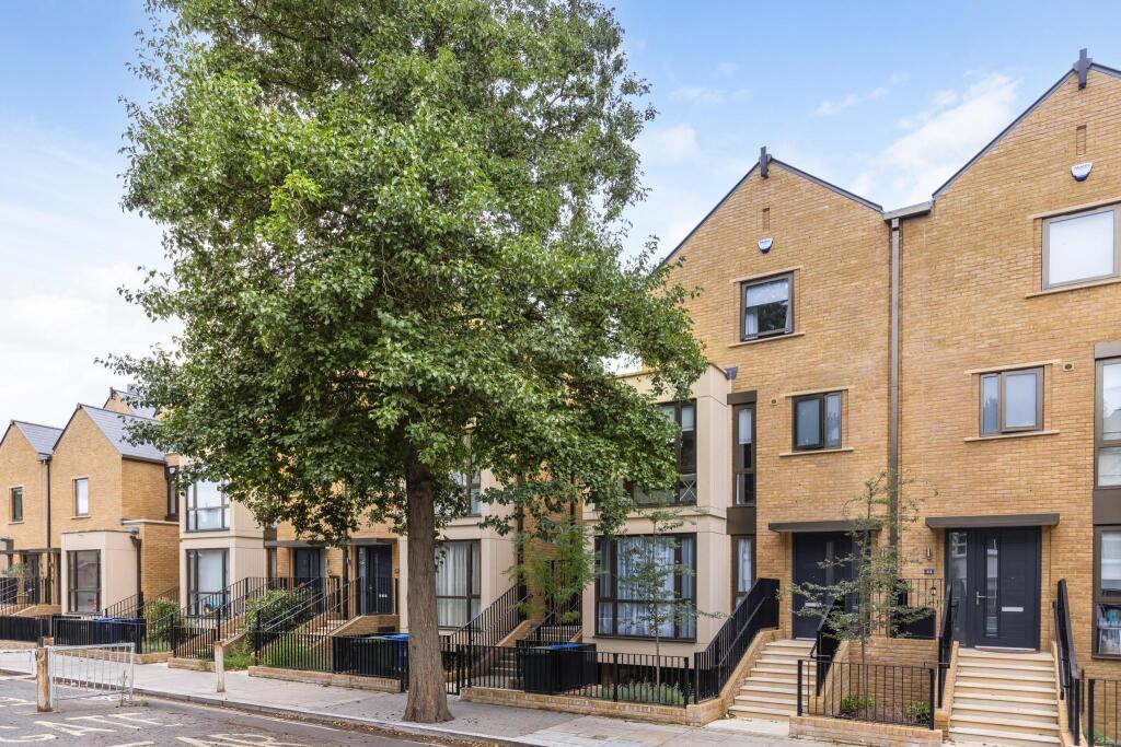 Main image of property: Gilkes Crescent, Dulwich Village, London, SE21