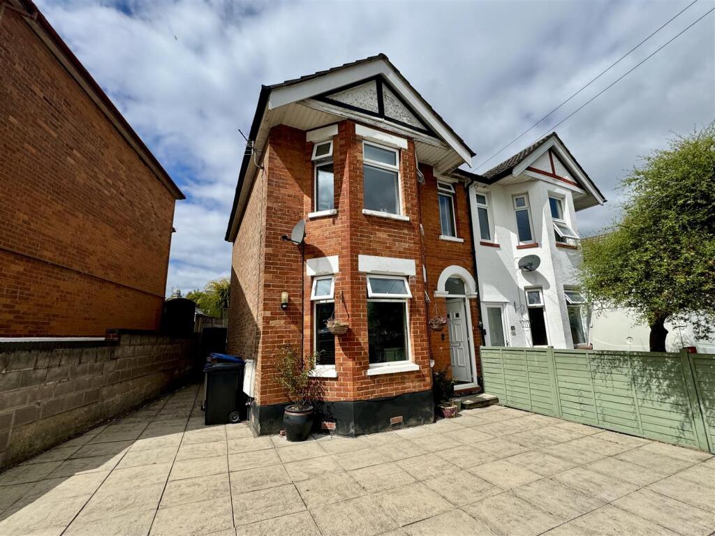 Main image of property: Davis Road, Parkstone, Poole