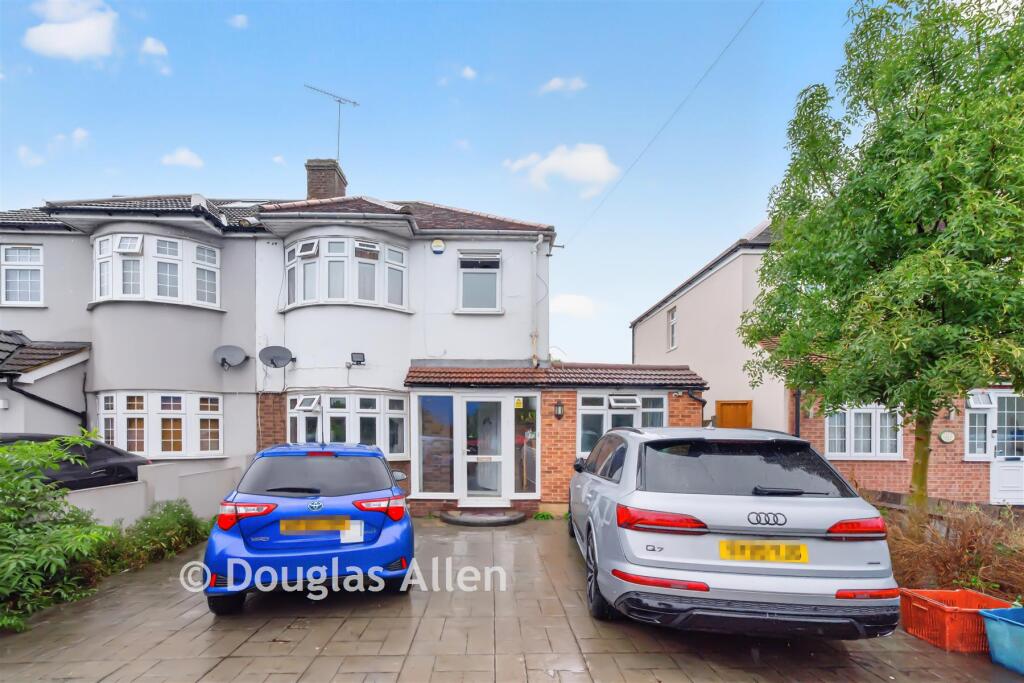 Main image of property: Forest Road, Ilford, Essex
